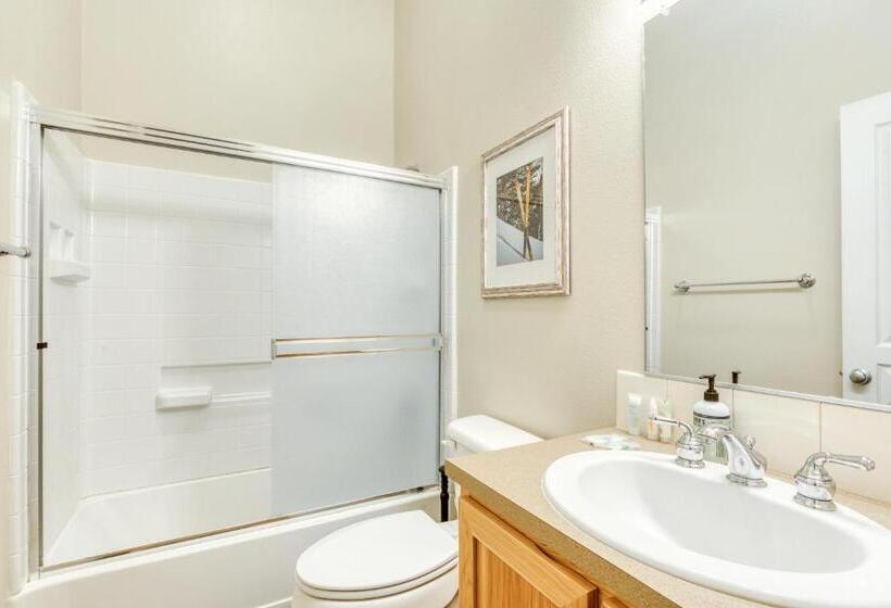 호텔 The Chefs Chalet At Collins Lake