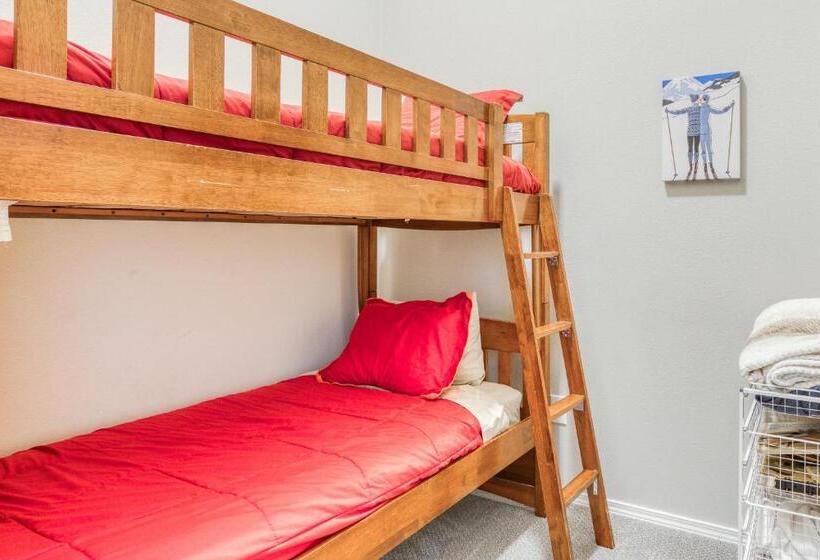 호텔 The Chefs Chalet At Collins Lake