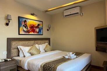 هتل Kesu Home