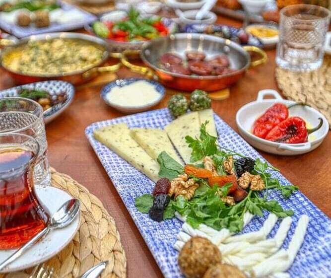هتل Trilye Bay C Konak