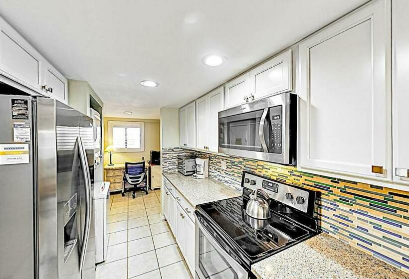 בית מלון כפרי Waterview Condo Unit 204