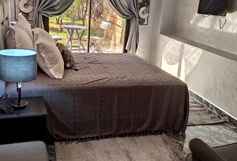 فندق Equi Palace & Spa