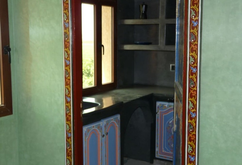 فندق Equi Palace & Spa