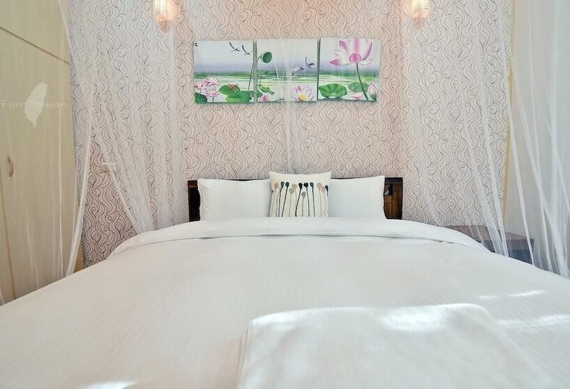 هتل Hillside Plot Inn