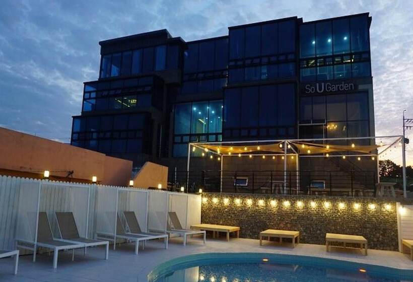 فندق Pohang Soyu Garden Pool Villa