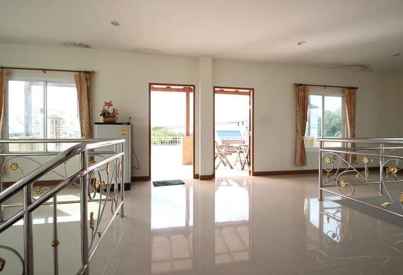 هتل Uncle House
