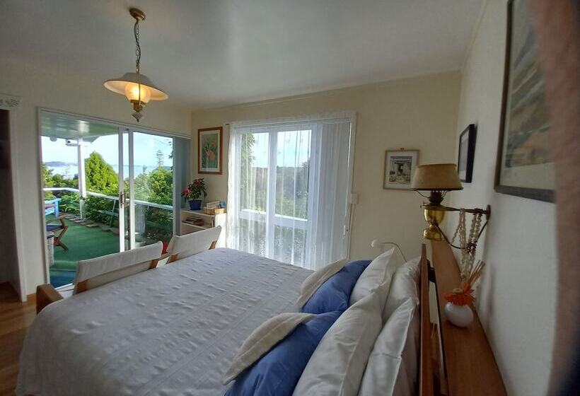 هتل Aimeo Cottage