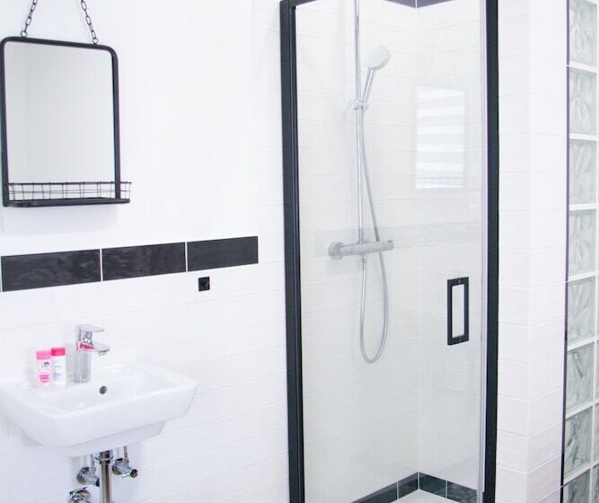 هتل Design Pension Twenty