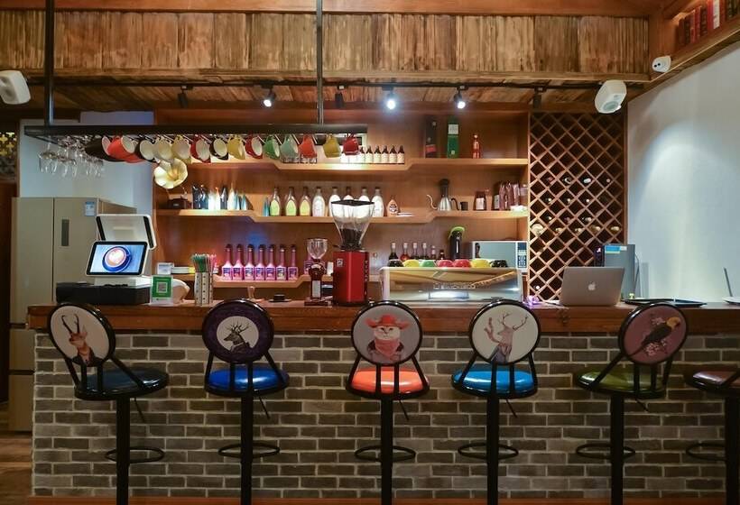 هتل Lijiang Cibei Guesthouse