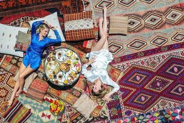 هتل Mak S Cave House