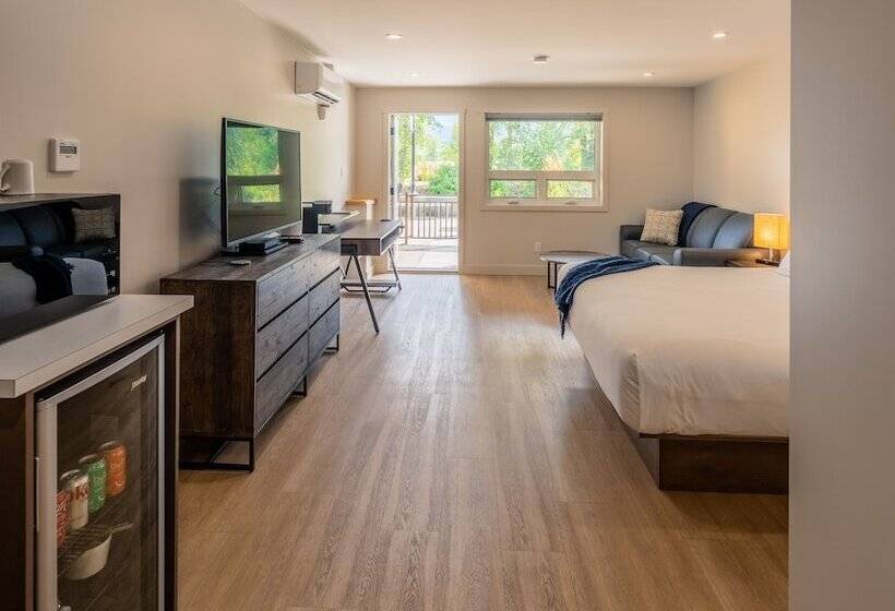 هتل Rooms At Riveredge