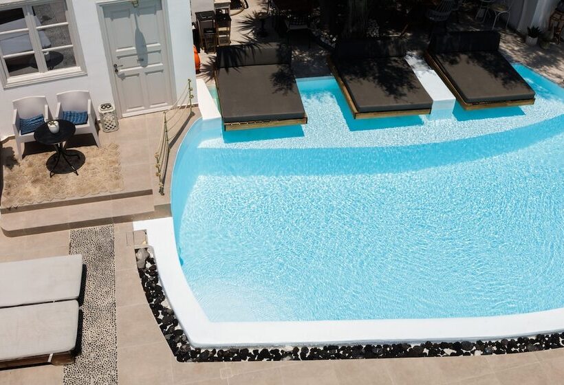 هتل The Museum Project Oia