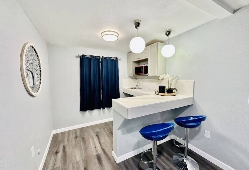 Perfect Inn Motel