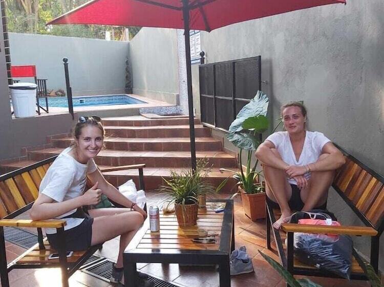 فندق Ambay Suites & Dorms