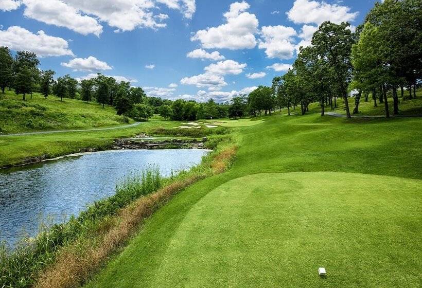 هتل The Links At Thousand Hills