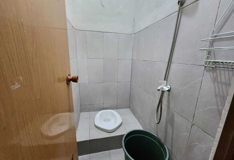 فندق Omah Pandhoek Family Syariah