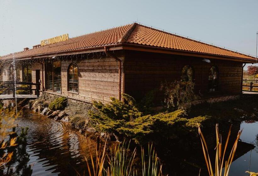 ユースホステル Noclegi Jurapark Krasiejów