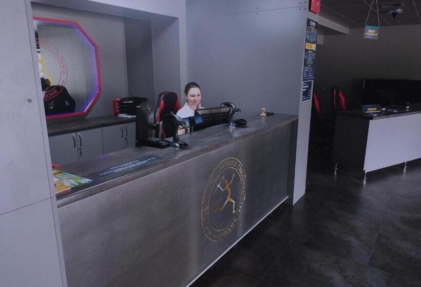 ユースホステル Noclegi Jurapark Krasiejów