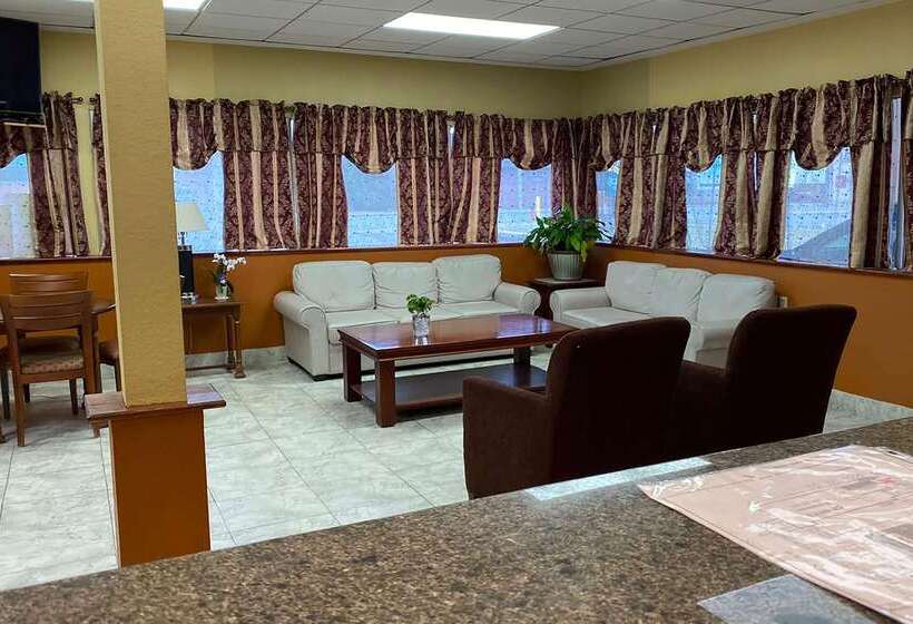 فندق Ramada By Wyndham Rome   Verona