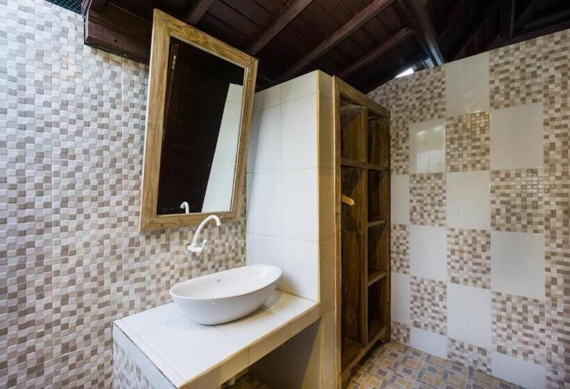 هتل Agung Lembongan Bungalow