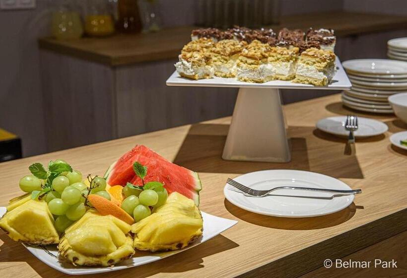 تختخواب و صبحانه Belmar Park Resort & Spa