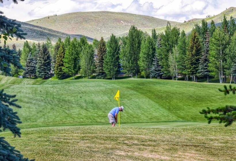 هتل Fairway Nine 4315