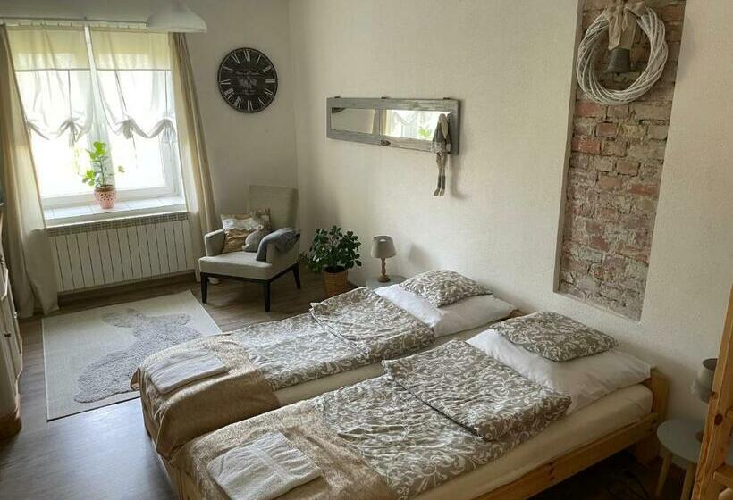 ペンション Dom Pod Zającem