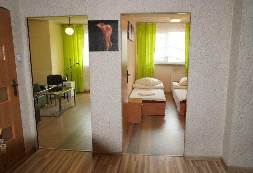 הוסטל Zajazd Irys