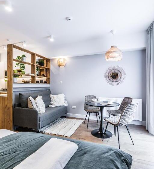 Aparthotel Lucylla