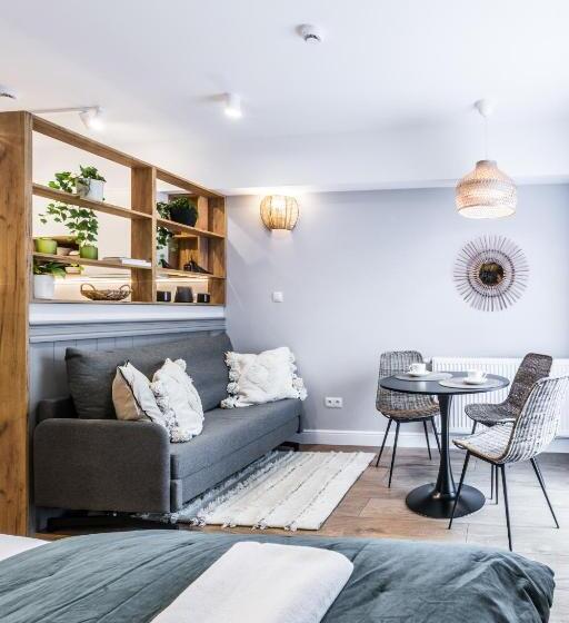 Aparthotel Lucylla