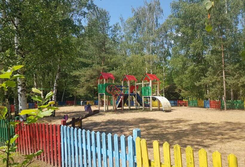 민박 Miłocin Park Centrum Wypoczynkowo Konferencyjne