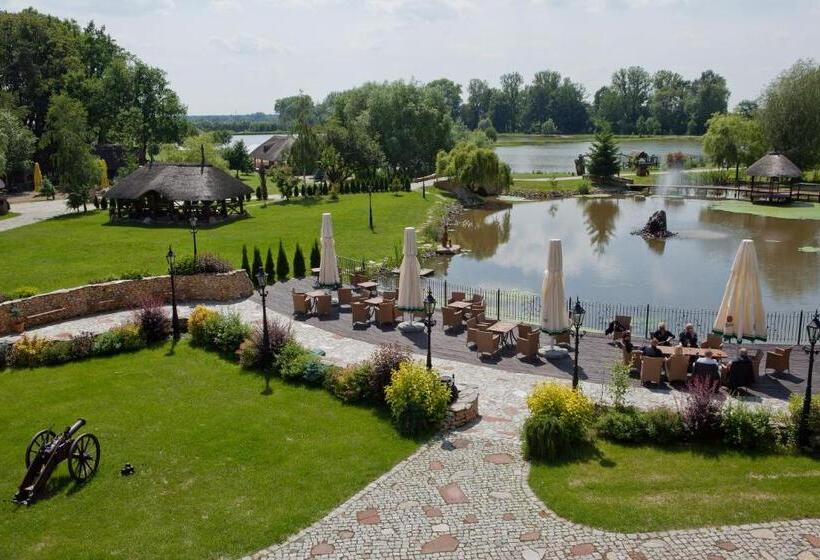 민박 Miłocin Park Centrum Wypoczynkowo Konferencyjne