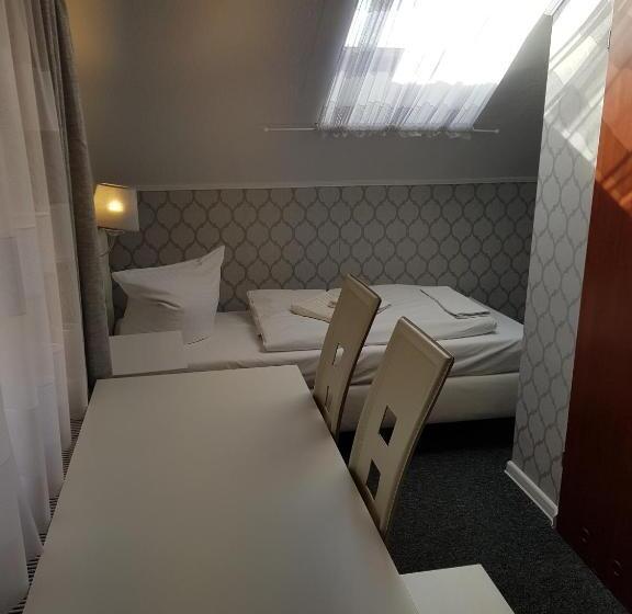 تختخواب و صبحانه Motelik Lord