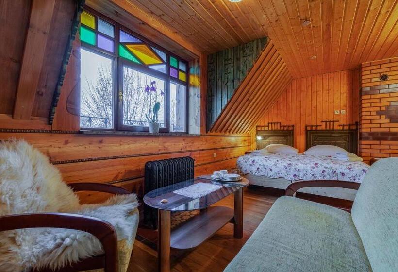 ホテル Farma Lama Dom Gościnny