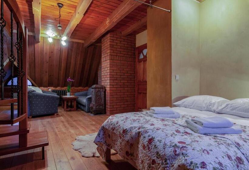 ホテル Farma Lama Dom Gościnny