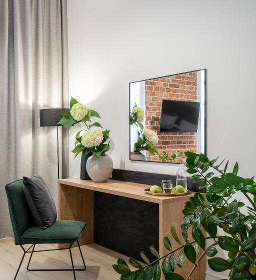 هتل Jazz Market Square Wroclaw