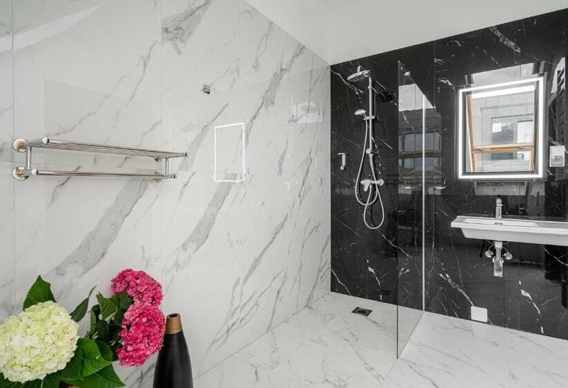 هتل Jazz Market Square Wroclaw