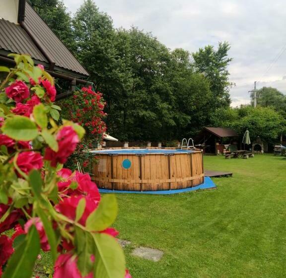 ホテル Noclegi U Kowalczykow