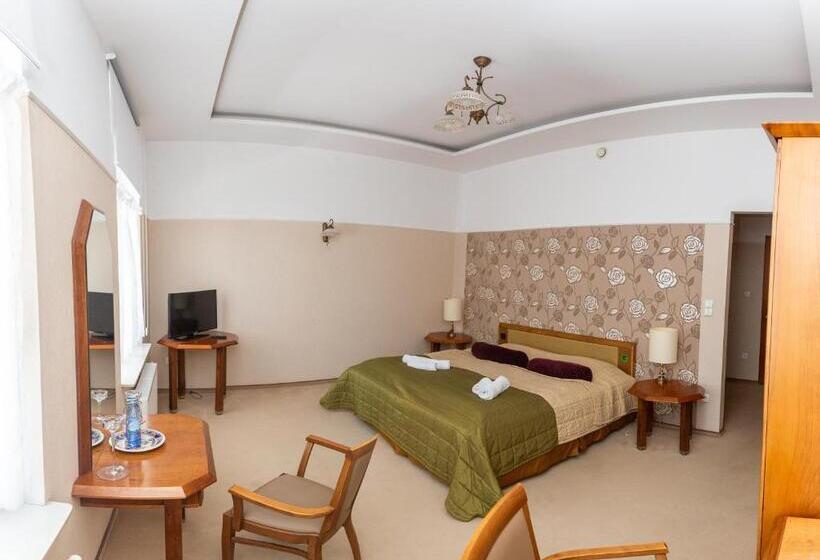 膳宿费 Alba Góra św Anny Restauracja I Pokoje