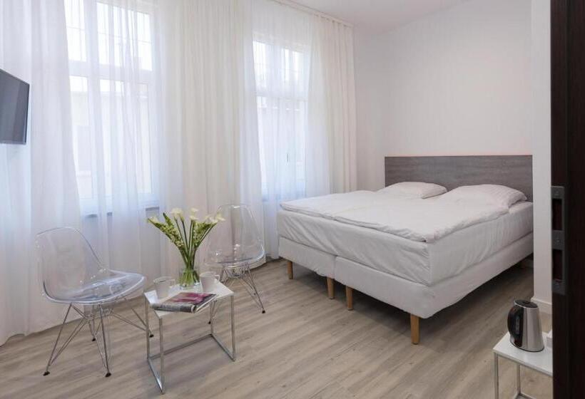 پانسیون Villa Rosa   200m Od Morza