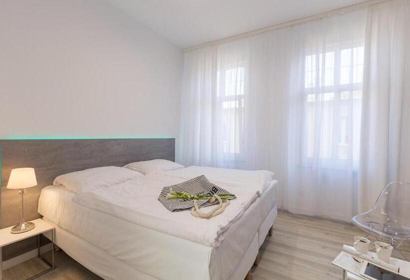 پانسیون Villa Rosa   200m Od Morza