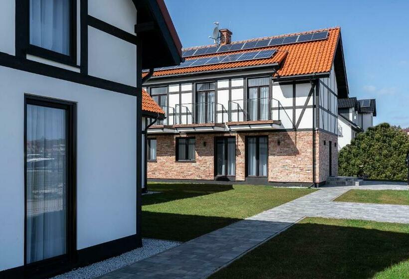 ペンション W Starym Porcie   Pokój Z Widokiem Na Zalew Wiślany Balkonem I Antresolą