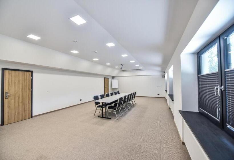 استراحتگاه Sport Rooms Spała