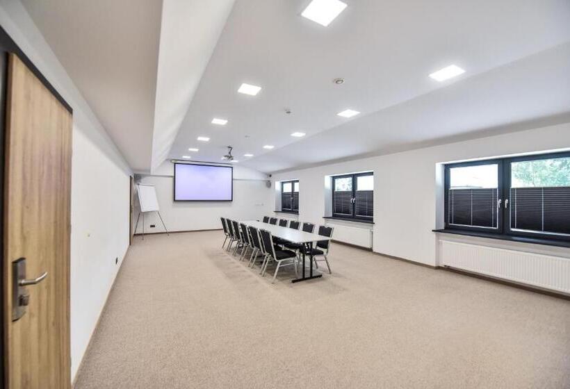 استراحتگاه Sport Rooms Spała