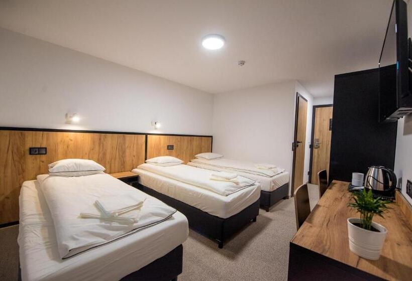 استراحتگاه Sport Rooms Spała