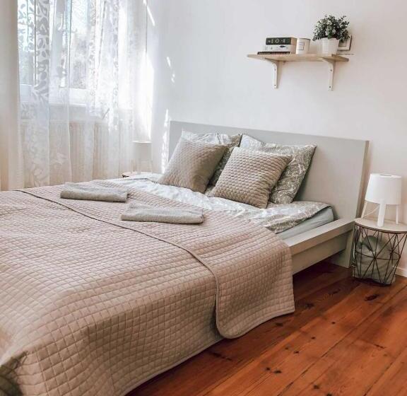 هاستل Bankowa 8 Guest Rooms