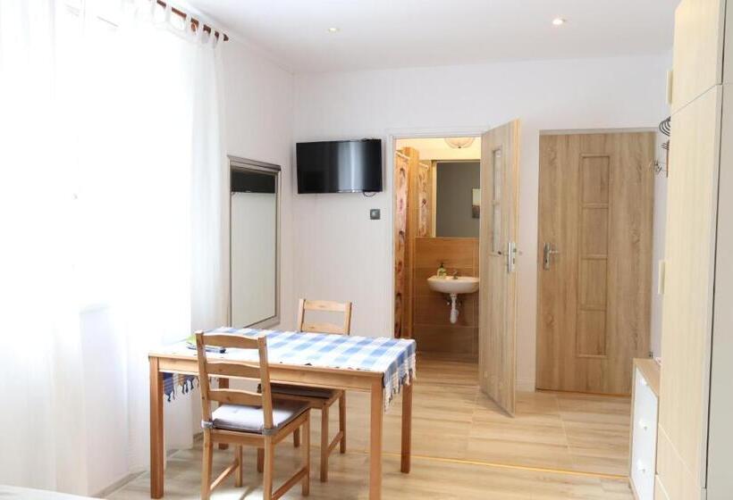 هاستل City Apartments & Gym