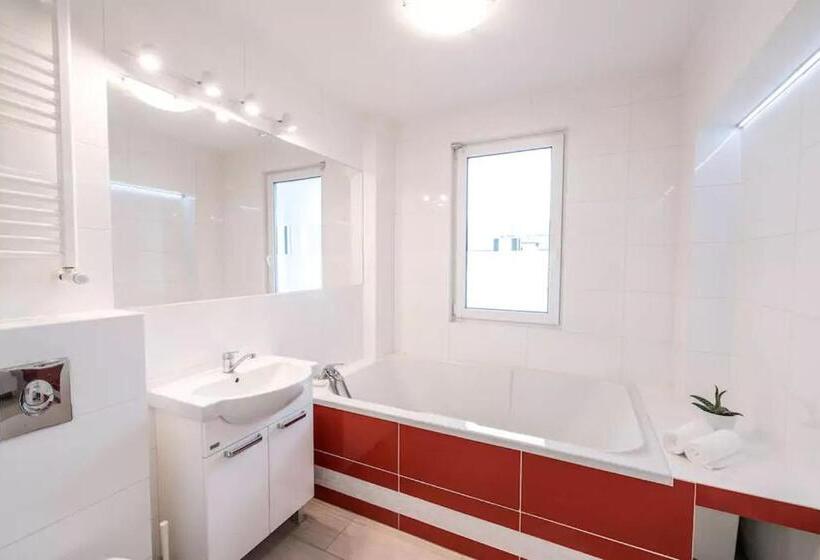 هاستل Włodkowica