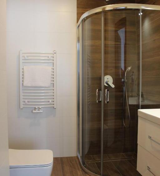 تختخواب و صبحانه Askana   Basen, Sauny, Jacuzzi