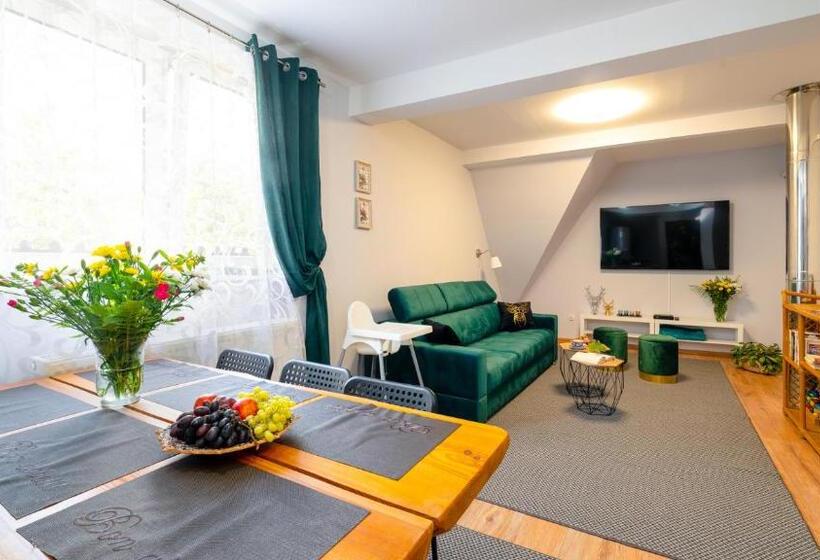 مبيت وإفطار Leśniczówka Pod śnieżką